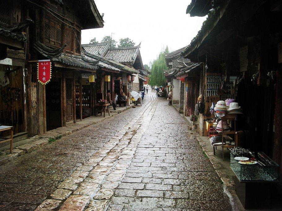 出席省十四届人大二次会议的开封代表团分组开展审议审查